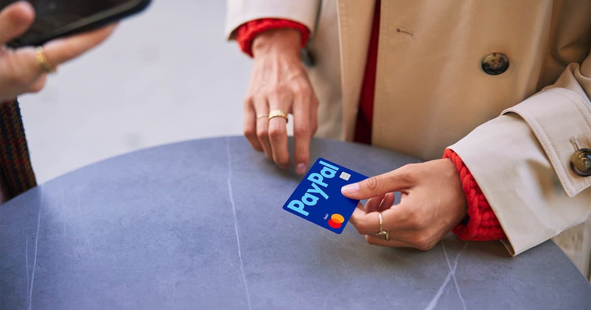 Debit vs. credit card: Key differences & when to use each | PayPal US