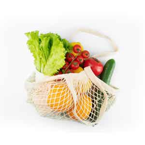 Borsa piena di generi alimentari