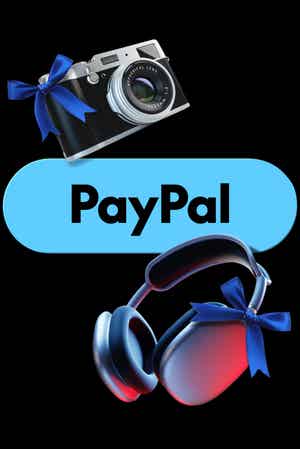 Man and woman looking at phone and smiling